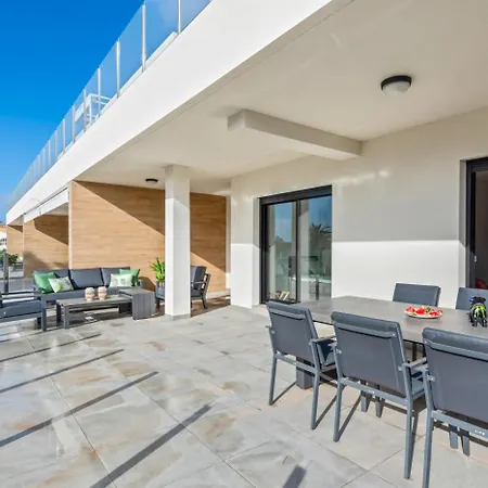 Sunny 4p With Terrace Apartment *